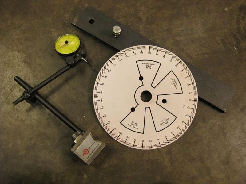 Tiedosto:Nokan ajoituksen työkalut.jpg