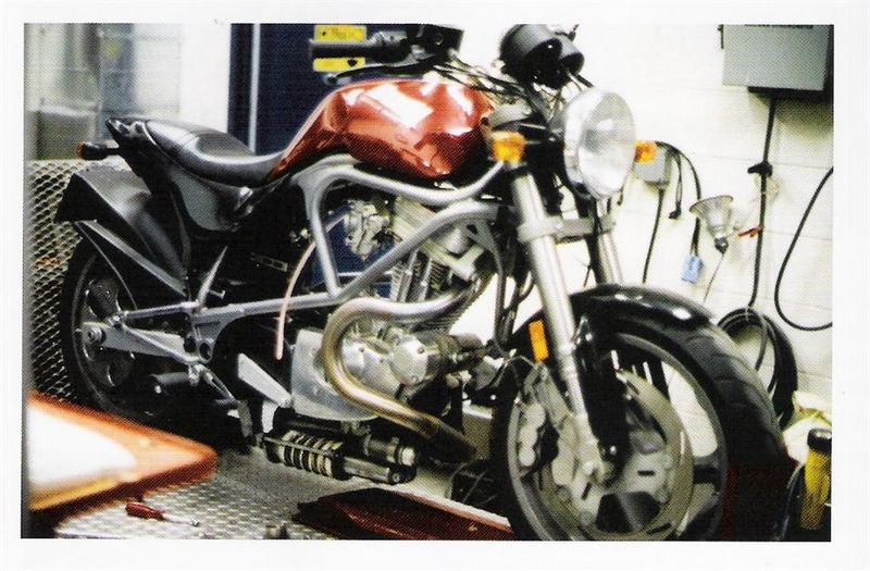 Tiedosto:Buell Blast proto S1.jpg